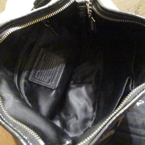 Coach shoulder bag black green/grey Cs, Missing Coach Charm. - Picture 5 of 7